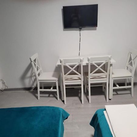 Zenlux Hotel Iasi Ngoại thất bức ảnh