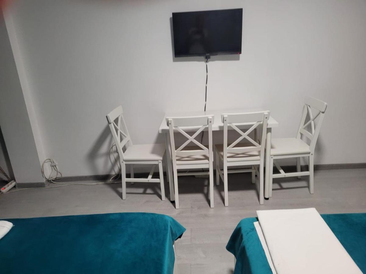 Zenlux Hotel Iasi Ngoại thất bức ảnh